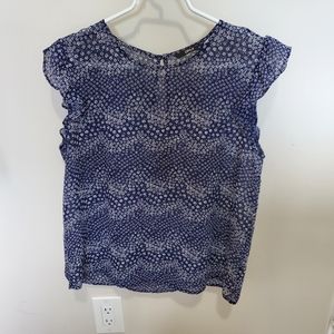 Cute ruffle sleeve blouse